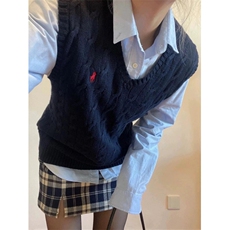 藏青色