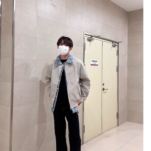 美式格纹翻领假两件夹克男春秋情侣穿搭街头痞帅宽松休闲外套上衣图片
