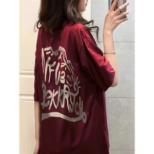 T0660-P25 夏日限定 酒红色 纯棉印花短袖 男女款宽松上衣图片