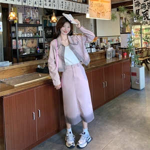 今年流行超好看渐变粉色牛仔衬衫半身裙女初秋2025新款绝美套装裙图片