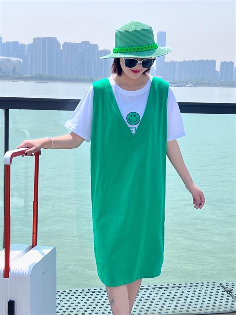 OUGNI新款宽松版ins两件套连衣裙潮，女装连衣裙，OGENI 欧葛妮