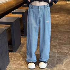 蓝色