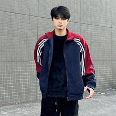 藏青色