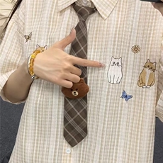 卡其色