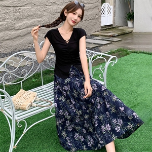 2024夏季新款休闲淑女优雅两件套连衣裙图片