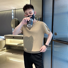 驼色