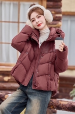 咖色短款立领棉衣女2025冬季新款简约百搭加厚保暖面包服棉袄外套，女装羽绒服，布依丽人