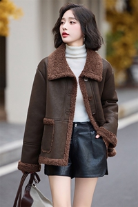 皮毛一体羊羔毛外套女短款2024新款秋冬季加绒机车服加厚皮夹克图片
