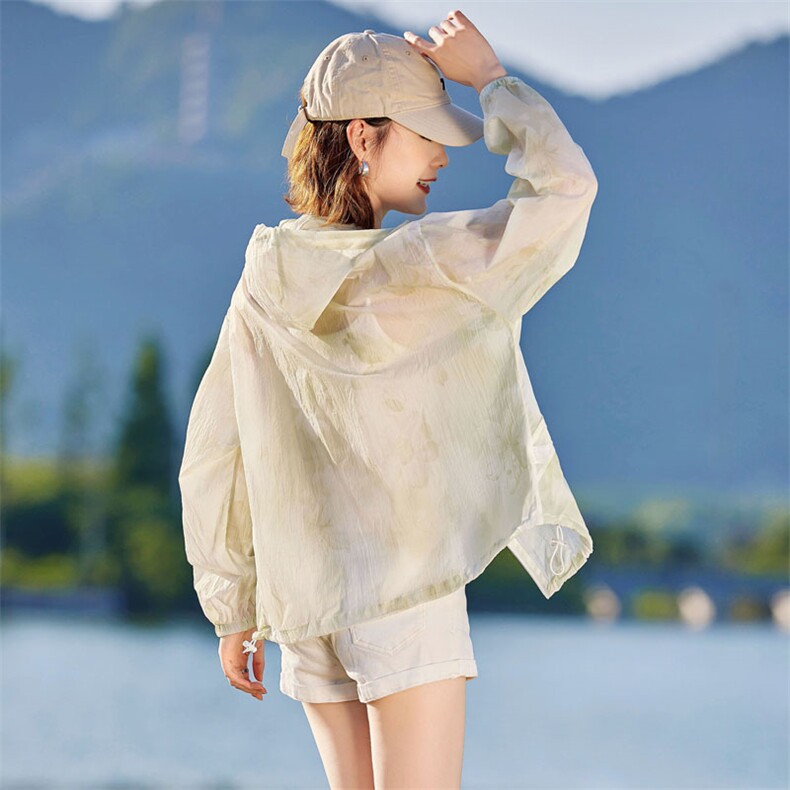 防晒衣女2024新款夏季宽松花色户外旅游薄款透气显瘦防晒服短外套,女装防晒衣,以桐