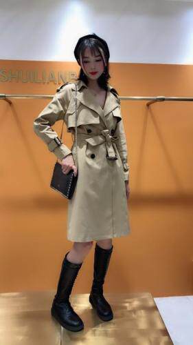 新款风衣，女装风衣，水恋百合