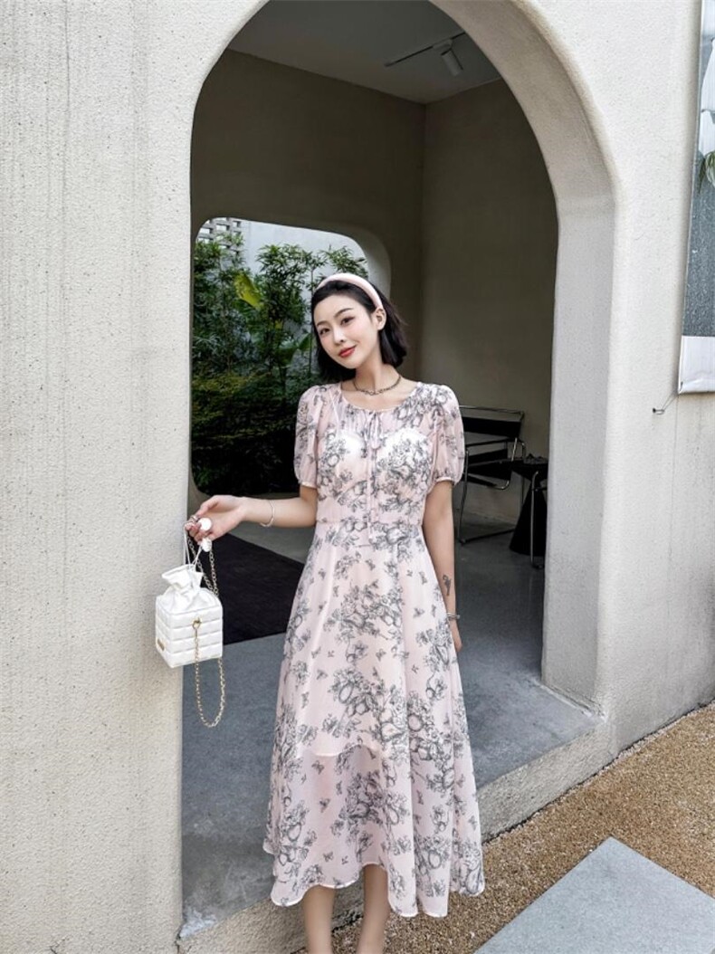 现货新款夏季连衣裙水墨印花短袖，女装连衣裙，荷塘月色