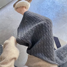 2025年秋季时尚百搭通勤休闲麻花长裤，女装牛仔裤，新胜羊绒