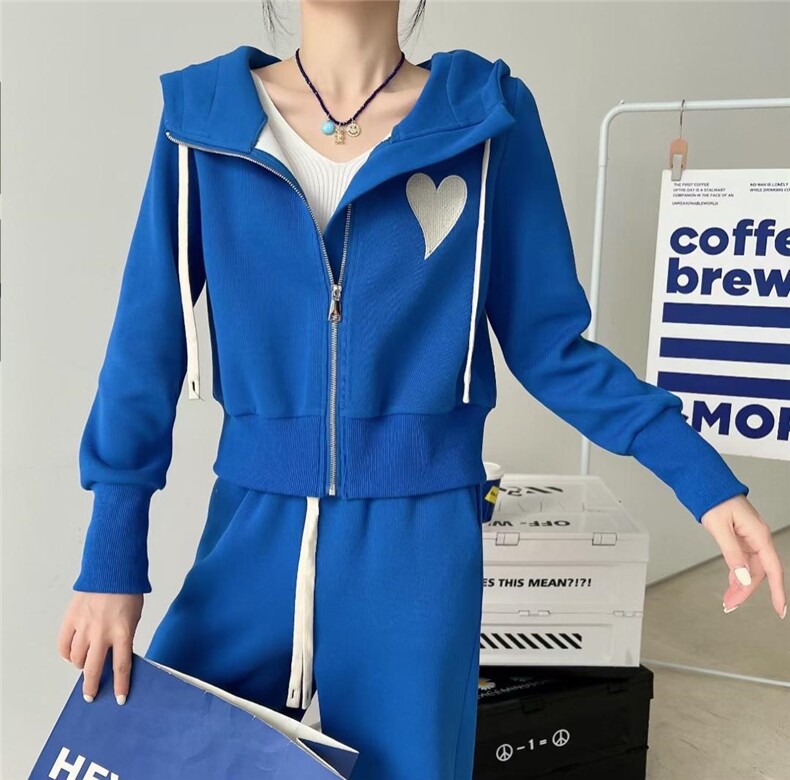 休闲套装，女装运动套装，艾依佳人