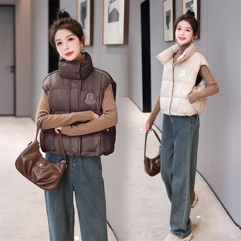 白鸭绒宽松羽绒马甲坎肩潮2024新款纯色显瘦洋气拼接韩版，女装马甲，时尚俏佳人