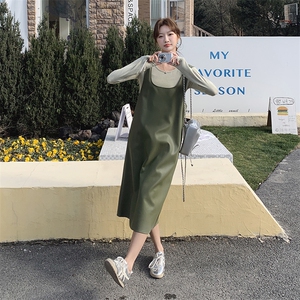 高腰秋季长裙纯色挂脖式连衣裙秋装显瘦莫奈花园风长袖裙子大码