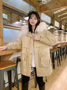 现货】长款大毛领休闲派克，两个颜色两个码ml,其它,Moshus摩述