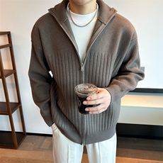 山栗咖啡色