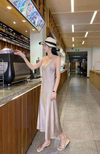 连衣裙，女装连衣裙，魅力元素