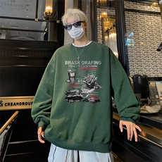 墨绿色