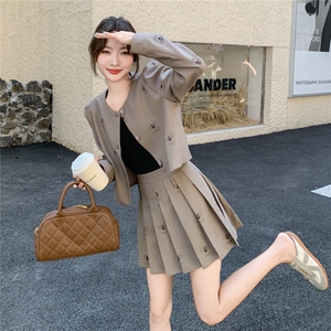主推现货-2025年秋季新款气质小香风套装百褶裙两件套女图片