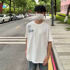 白色