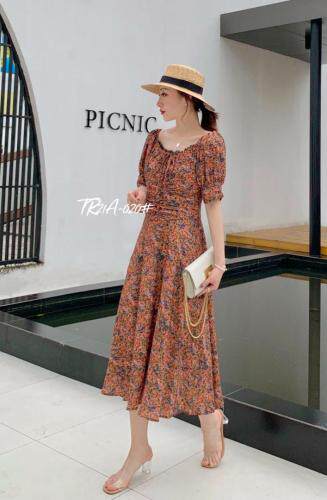 夏季新款碎花连衣裙，女装连衣裙，斯瑞威