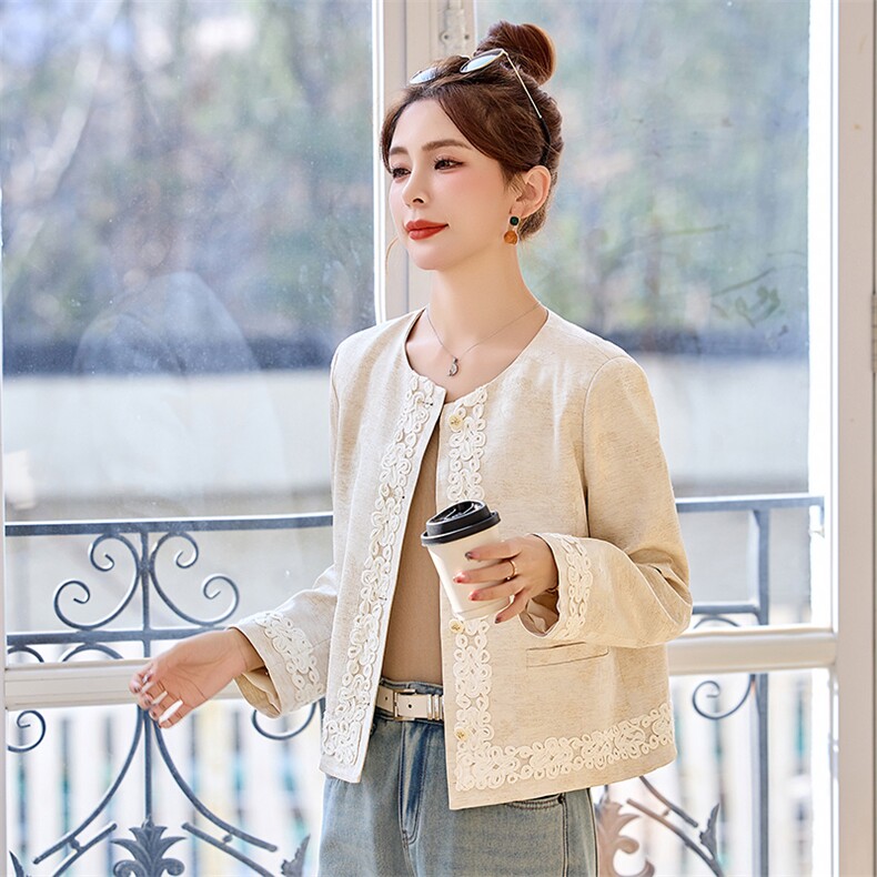 高级感小香风蕾丝拼接短款外套女2025春秋新款小个子棉麻提花上衣,女装短外套,蓝诺裳