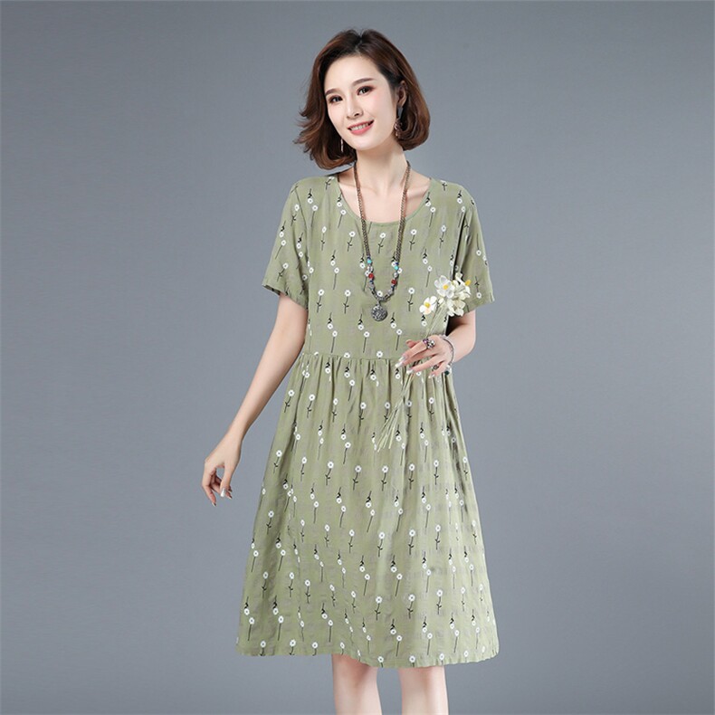 2021年夏季通勤韩版中长款A字裙小碎花妈妈装高腰短袖圆领裙子,女装连衣裙,伊满意