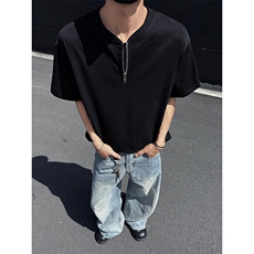 黑色