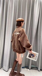 格子西装领搭配定制皮毛一体的面料拼接 皮毛一体中的绝绝子,女装西装,姚姚家