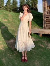 欧货蕾丝拼接V领天丝连衣裙女夏2025年新款时尚百搭收腰刺绣A字裙，女装连衣裙，浙宝208A