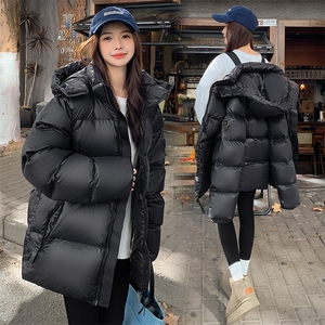 男女同穿冬季黑色鹅绒羽绒服短款新款高级感炸街加厚连帽面包服图片
