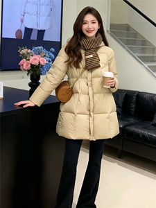 云朵泡芙羽绒服女2025冬季新款高级小个子韩系保暖白鸭绒外套图片