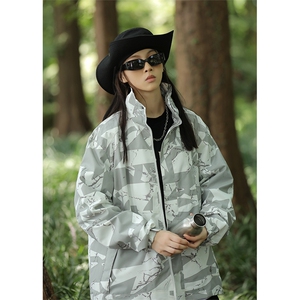 山系户外冲锋衣男女春秋防水夹克潮牌工装外套旅行登山服CF77-P73图片