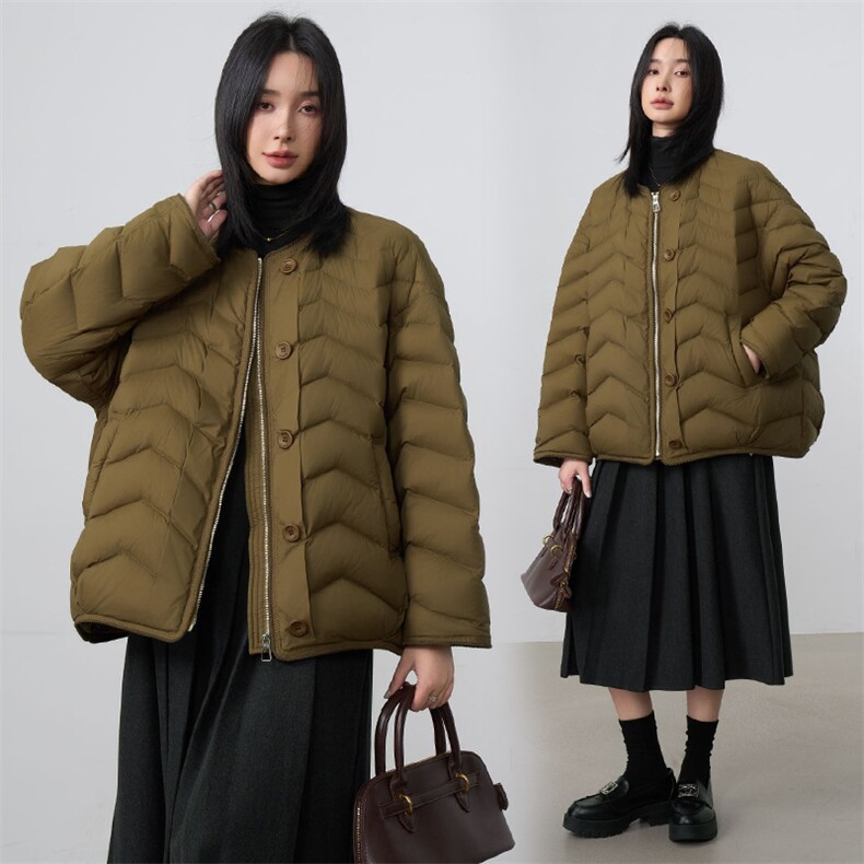 2025年冬季常规白鸭绒保暖休闲风90白鸭绒现货,女装羽绒服,阳光伊恋