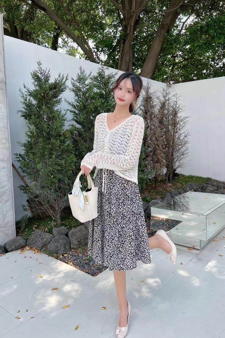 秋季碎花两件套连衣裙，女装连衣裙，吉之红