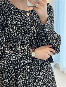 小碎花绑带连衣裙图片