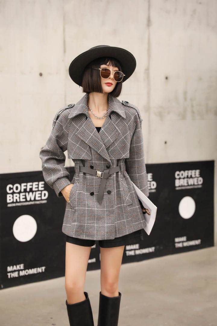 新款时尚毛呢加格子外套，其它，茗格拉