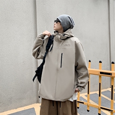 卡其色