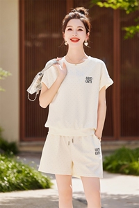 宽松减龄运动套装女夏欧货2024新款设计感休闲上衣阔腿短款两件套图片