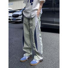 豆绿色