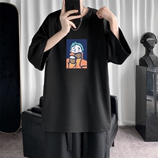 黑色