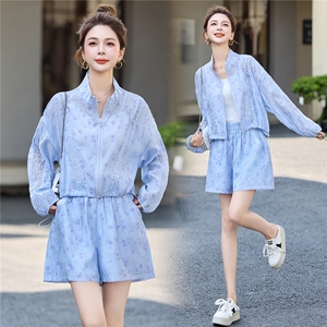 时尚减龄防晒衣短裤套装女夏2025新款宽松休闲轻薄透气户外两件套图片