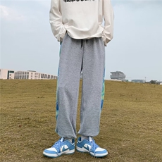 灰色