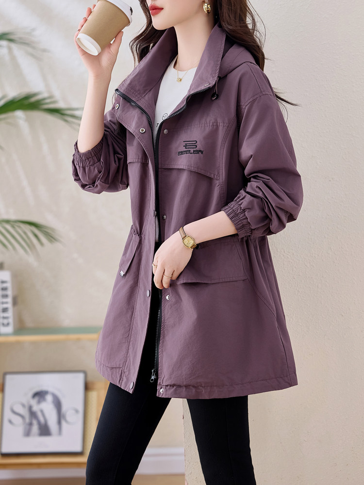 风衣女中长款2025新款宽松显瘦收腰减龄连帽休闲早春外套女春秋款,女装风衣,依万里