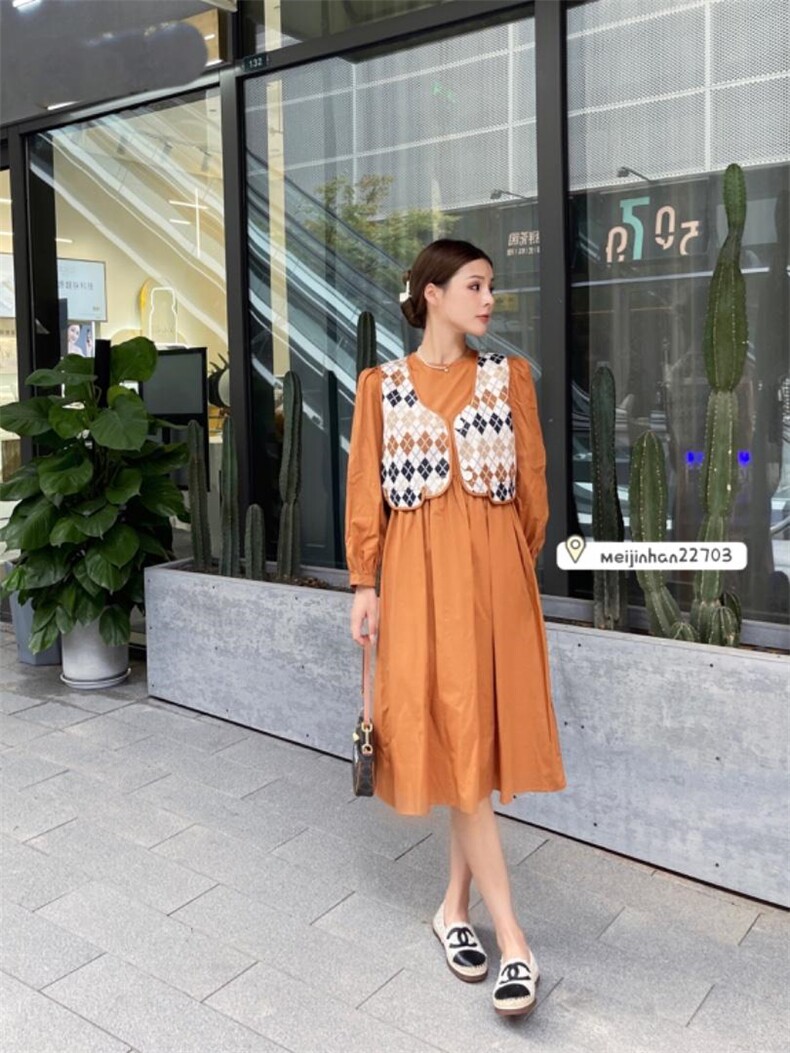 秋季马甲两件套连衣裙，女装马甲，美巾涵