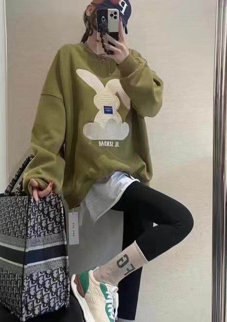 新款兔子加绒卫衣，女装卫衣/绒衫，娇姿百合
