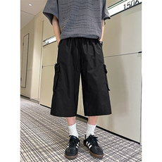 黑色