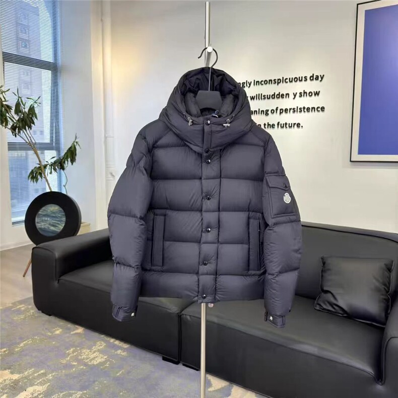 (网图)欧货哑光保暖羽绒服舒适可摘卸活帽经典款313B-7777-P230,男装羽绒服,星座313B