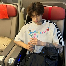 抖音得物高品质二开240克宽松纯棉美式潮牌三条杠织带短袖T恤，男装T恤，电商A486-1